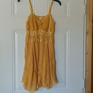 Pretty Angel.Cutest dress! Mini. Adjustable straps